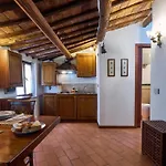 Center Flat By Interhome *