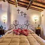 Center Flat By Interhome Siena