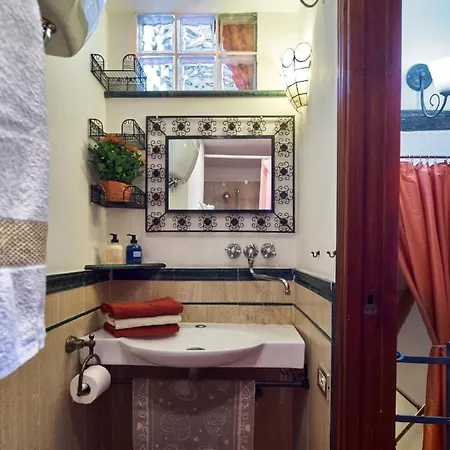Center Flat By Interhome Siena