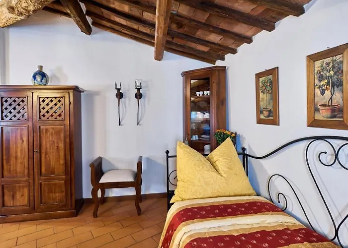 Center Flat By Interhome Siena